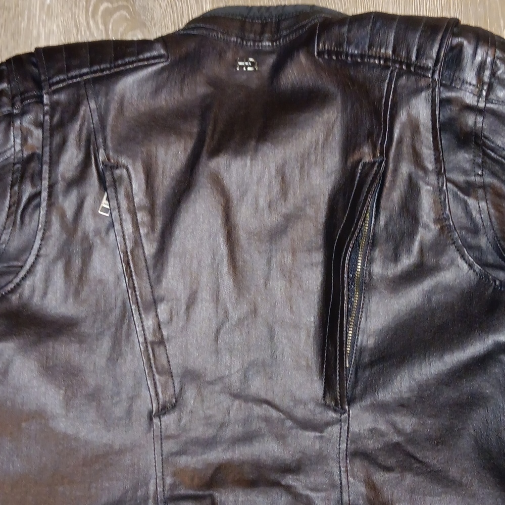 Leather Jacket - Picture 9 of 9